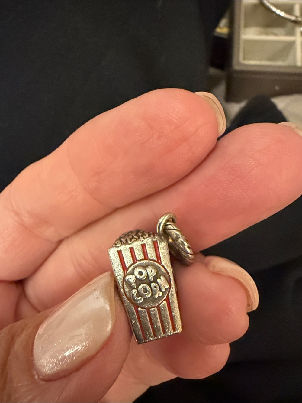 Brighton popcorn charm - Picture 5 of 5